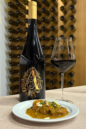 Alpha y pollo cocinado al estilo tajín